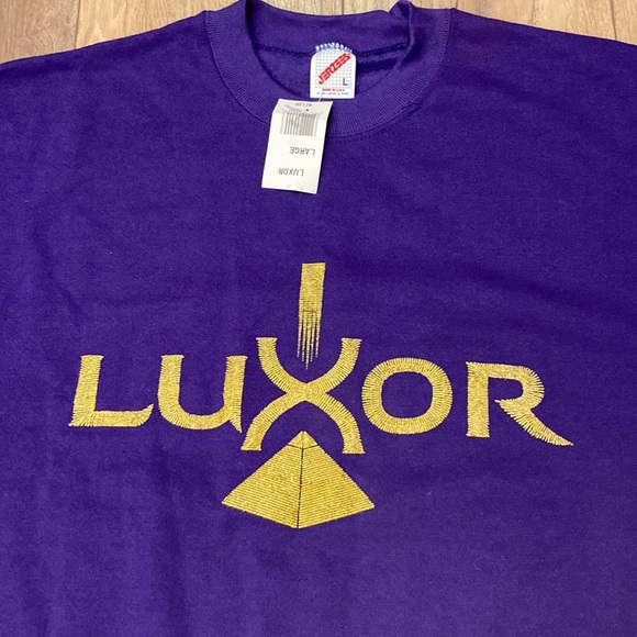 Vintage 90s Luxor Hotel Las Vegas Purple Gold Puff Print Crewneck Sweatshirt NWT - Picture 2 of 5